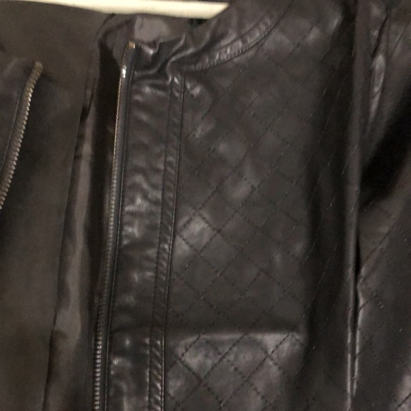 NWOT. Skies are Blue. Size L. Faux leather dressy jacket. Zips in front - Picture 3 of 7